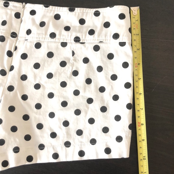 ❌SOLD❌ Forever 21 Black & White Polka Dot Shorts Size Medium - Picture 9 of 12